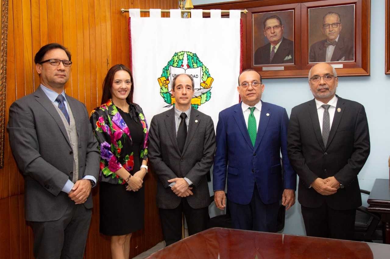 Mitradel y Universidad de Panamá unen sinergias para incorporar estudiantes al programa Mi Primer Empleo